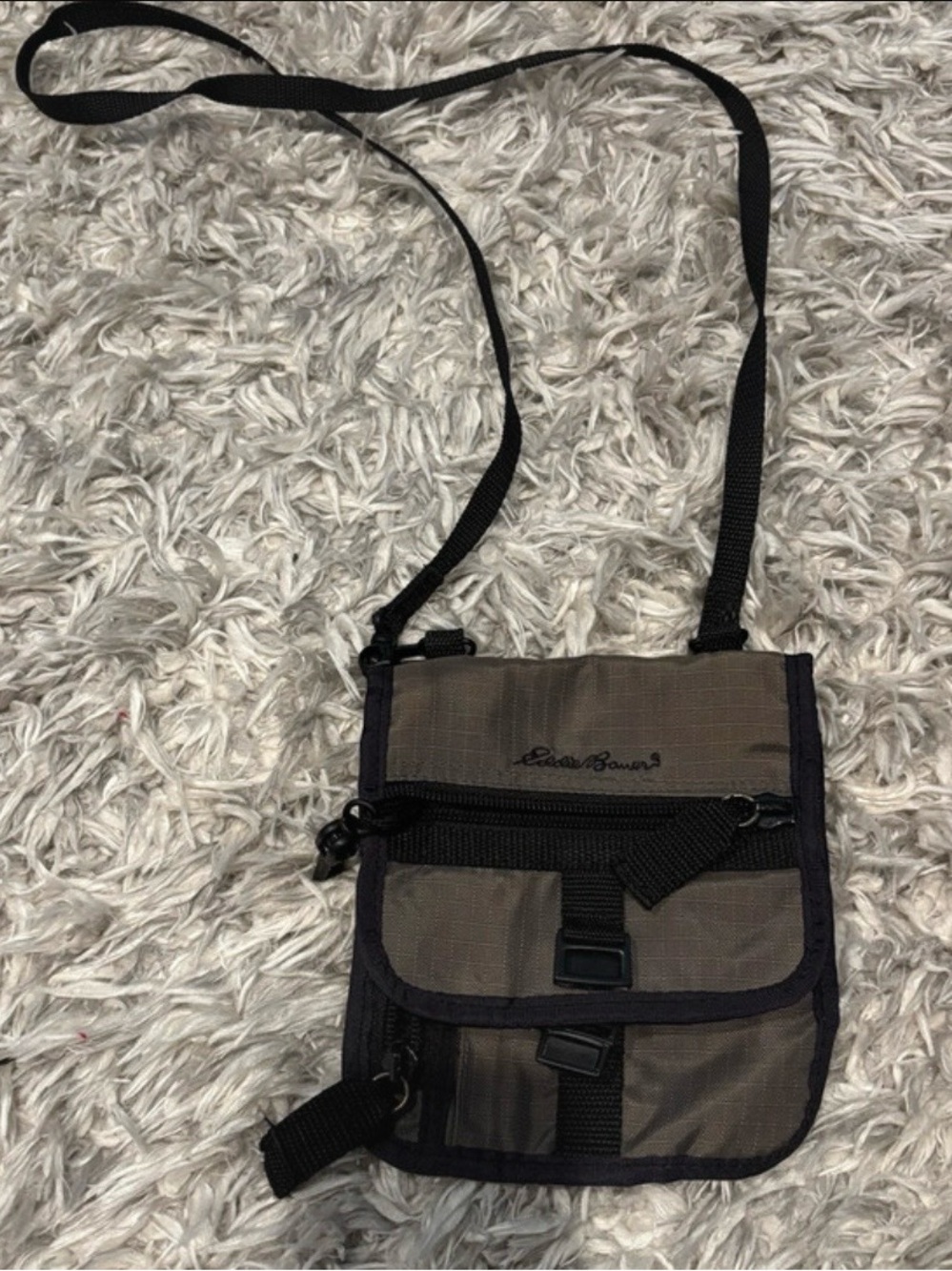 Vintage Eddie Bauer Nylon Convertible Crossbody Travel Wallet & Belt Bag Olive